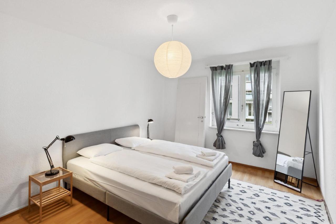 Zurich Urban Charm: Your Comfy Stay Close To The City Exterior foto