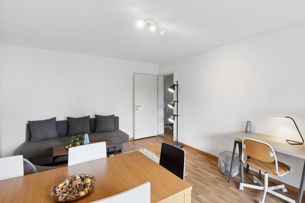 Zurich Urban Charm: Your Comfy Stay Close To The City Exterior foto