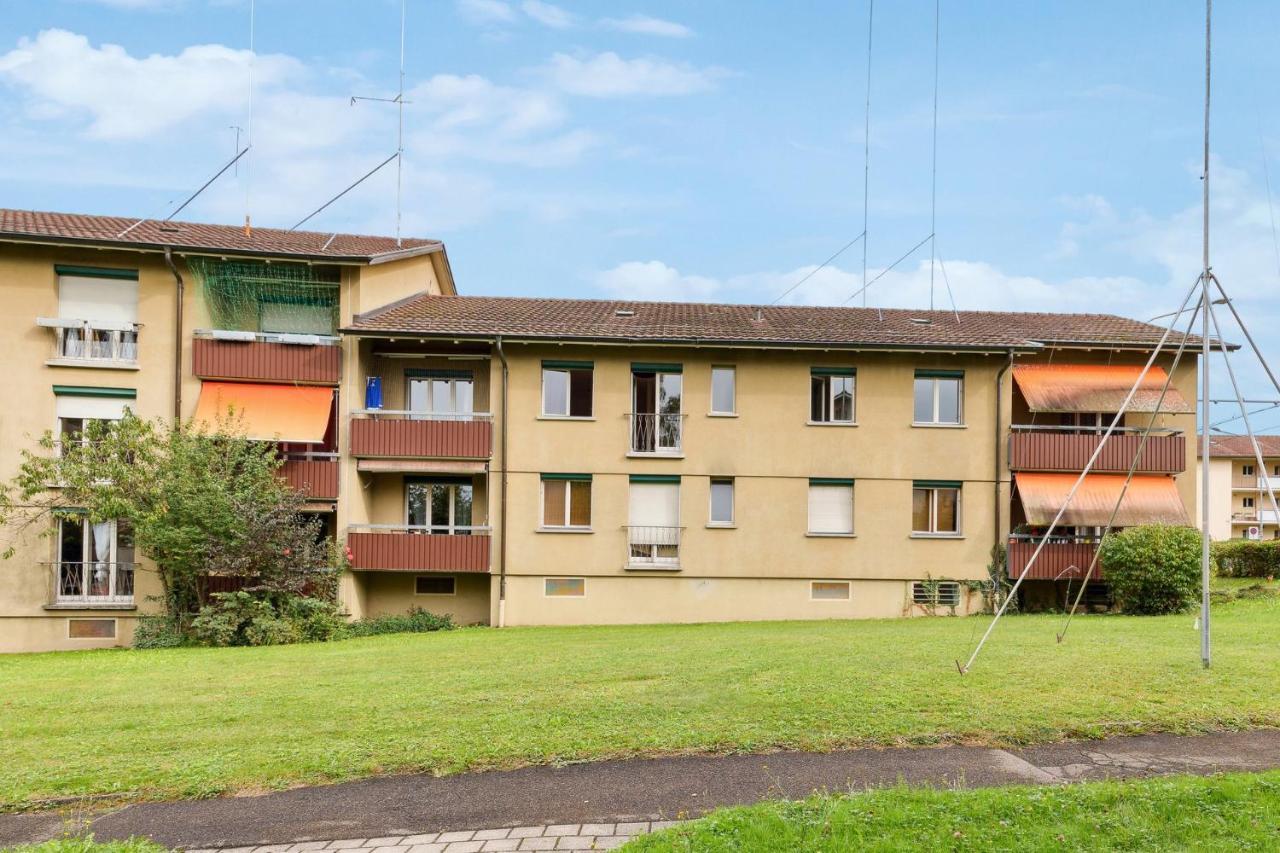 Zurich Urban Charm: Your Comfy Stay Close To The City Exterior foto