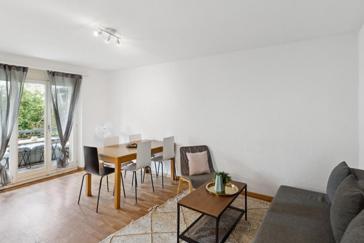 Zurich Urban Charm: Your Comfy Stay Close To The City Exterior foto